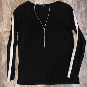 Stella & Dot long sleeve V Neck - XL